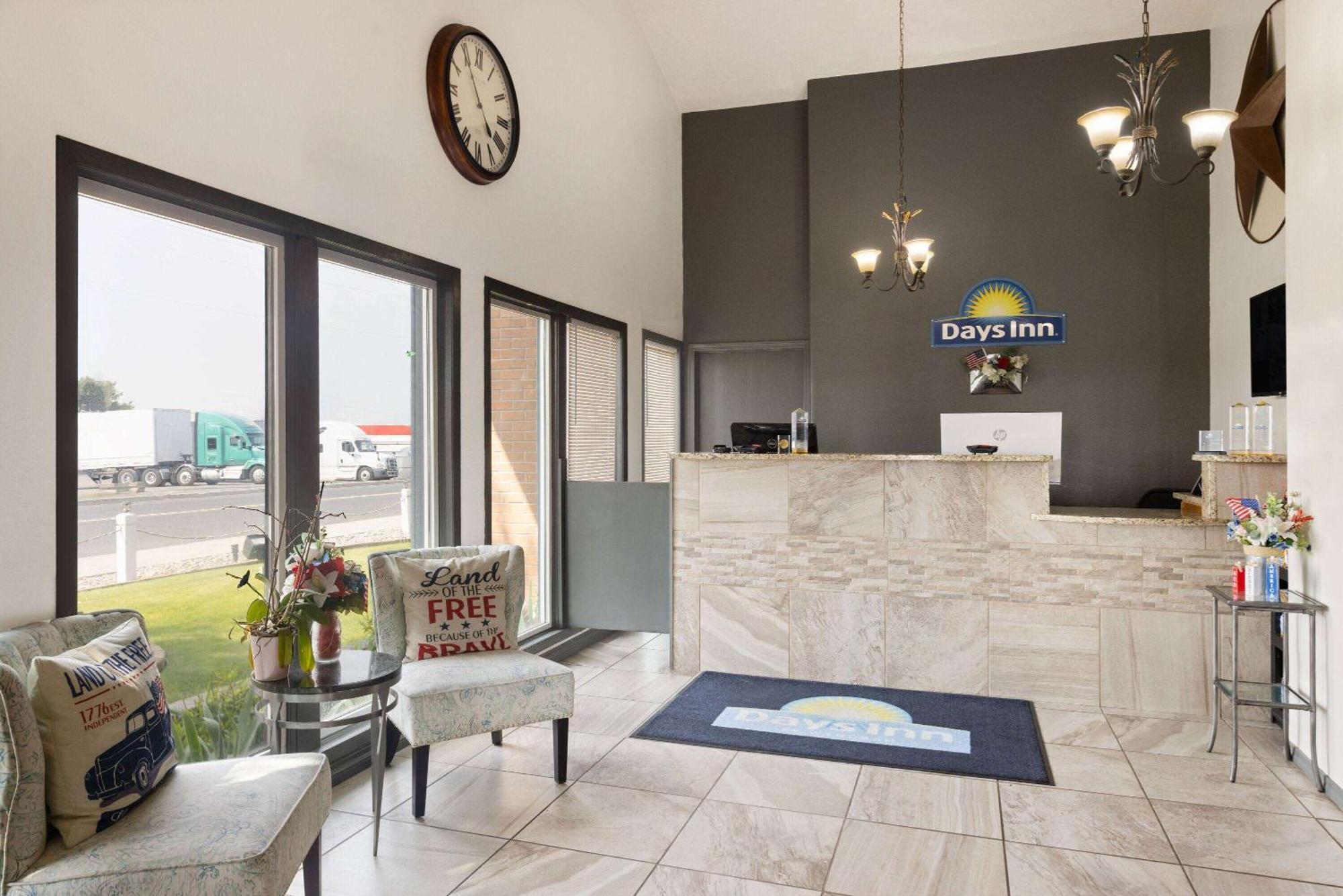 Days Inn By Wyndham Ritzville Exteriör bild